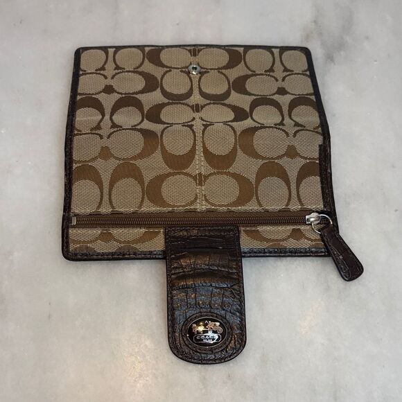 Coach Wallet Y2K Jacquard Signature Logo Canvas Snap Closure Compact Wallet - Picture 13 of 16